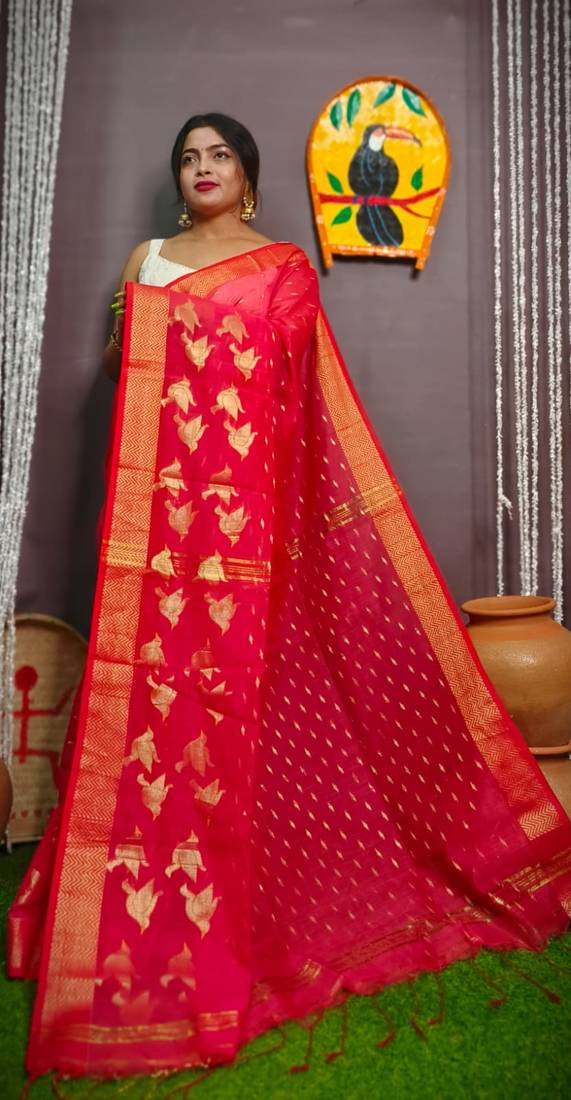 Beautiful Red Cotton Silk "Pakhi" Design Saree With Blouse Piece