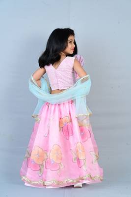 Aglare heavy  emdroydered Net ethnic Lehenga choli for small girls,threeline Pink 2