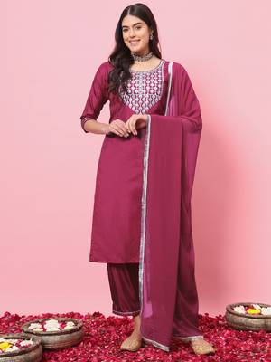  women kurta and trousers pant set silk blend 1