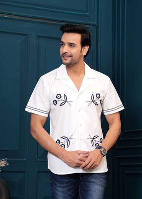 Hatheli's man white embroiderd spread collor pure cotton casual shirt 1