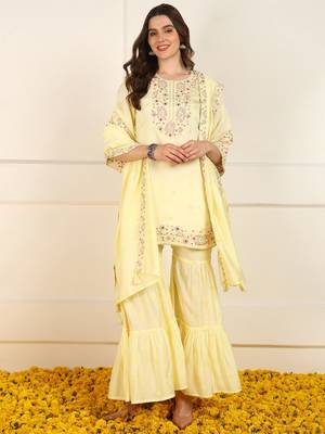 women yellow silk blend embroidered straight kurta trouser with dupatta (jpskd1021ylw) 1