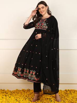 women black cotton embroidered anarkali kurta trouser with dupatta (jpskd1027blk) 1