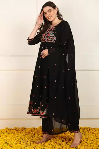 women black cotton embroidered anarkali kurta trouser with dupatta (jpskd1027blk)