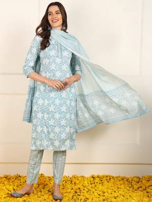 women blue cotton floral printed straight kurta trouser with dupatta (jpskd1034blu) 3