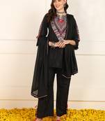 women black cotton embroidered straight kurta trouser with dupatta (jpskd1039blk)