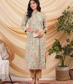 Straight fit flex printed kurta with wooden button on placket.