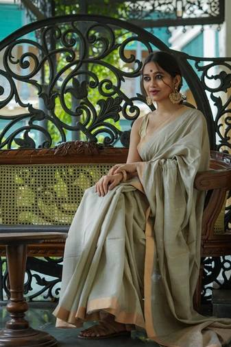 Exclusive Pure Cotton Handloom Saree With Blouse Piece