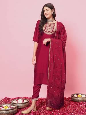   women kurta and trousers pant set silk blend 1