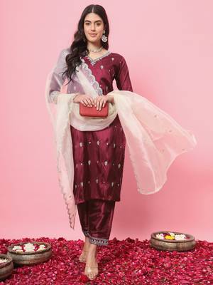   women kurta and trousers pant set silk blend 1