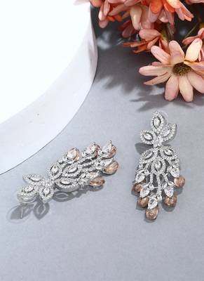Leaf Shaped Long Earrings 3