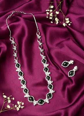 Green Necklace Set With Small Studs 1