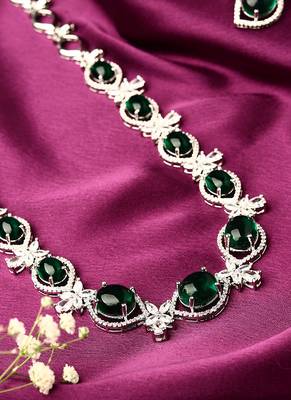 Green Necklace Set With Small Studs 2