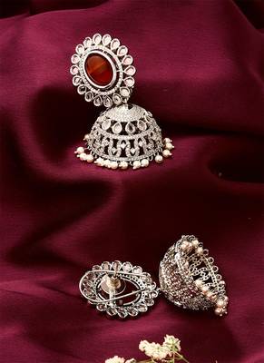 Red Pendant With Pair of Earrings 3