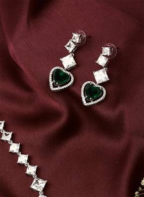 Heart Shape Green Necklace Set With Earrings 3