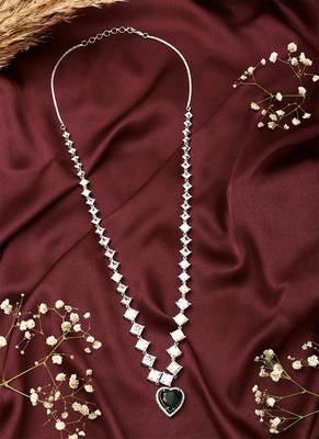 Heart Shape Green Necklace Set With Earrings 4