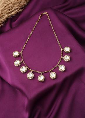 Elegant Necklace Set With Small Studs 3