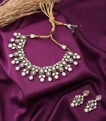 Round Necklace Set With Pearl Earrings