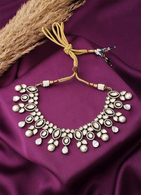 Round Necklace Set With Pearl Earrings 3