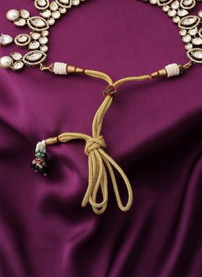 Round Necklace Set With Pearl Earrings 4