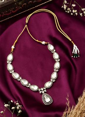White Necklace Set With Earrings And Maang Tikka 4