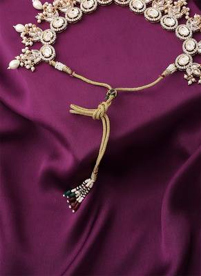 Floral Necklace Set With Earrings And Maang Tikka 4
