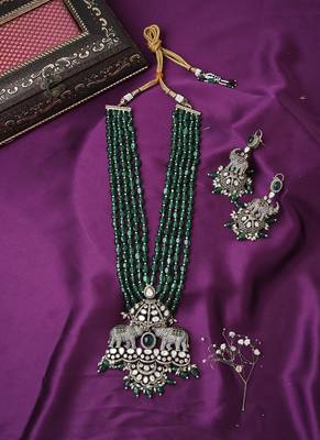 Elephant Carved Green Necklace Set With Earrings 2