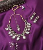 Multicolour Necklace Set With Earrings And Maang Tikka