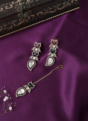Multicolour Necklace Set With Earrings And Maang Tikka 2