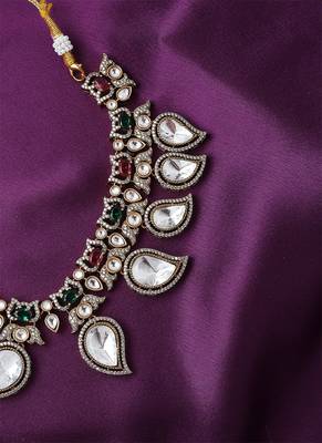 Multicolour Necklace Set With Earrings And Maang Tikka 4
