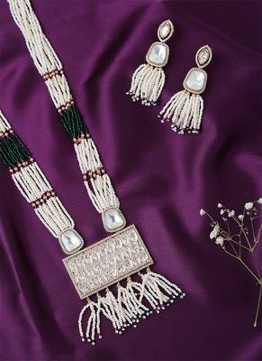 White Beaded Jewellery With Matching Earrings 1