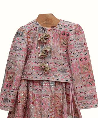 Pink silk embroidered thread lehenga and blouse set 2