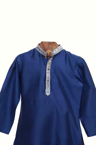 Blue embroidered chanderi silk kurta pyjama set