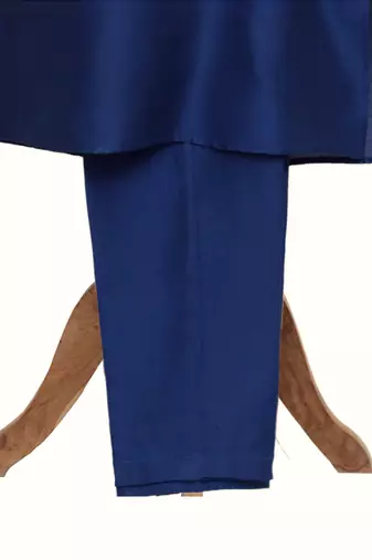 Blue embroidered chanderi silk kurta pyjama set