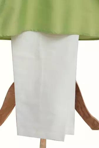 Green embroidered chanderi silk kurta pyjama set