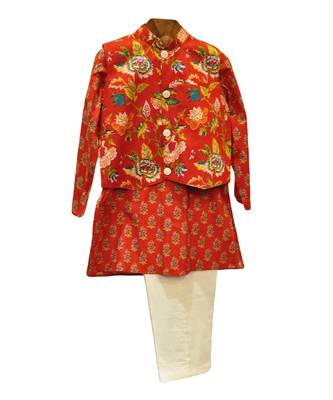 Red and white printed cotton kurta pyjama with jacket 2