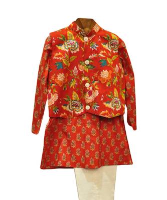 Red and white printed cotton kurta pyjama with jacket 3