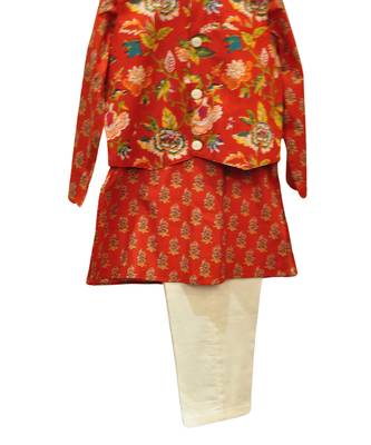 Red and white printed cotton kurta pyjama with jacket 4