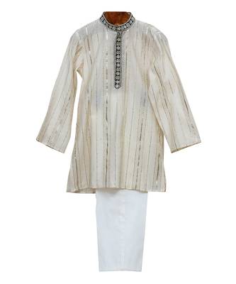 Off white  embroidered chanderi silk kurta pyjama set 1