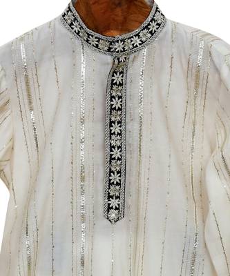 Off white  embroidered chanderi silk kurta pyjama set 2
