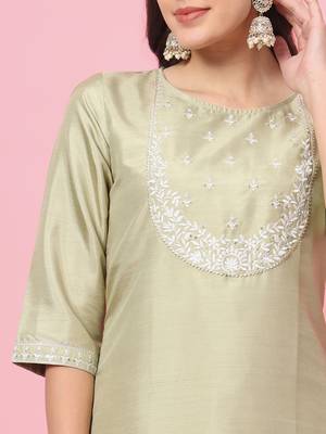   women kurta and trousers pant set silk blend 3
