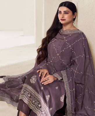 Lilac Organza Dori Embroidered Salwar Kameez Set 2