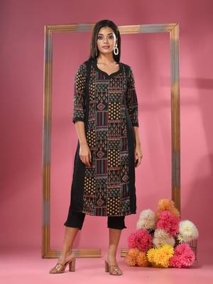 Black crepe printed kurta 1