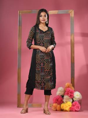 Black crepe printed kurta 2