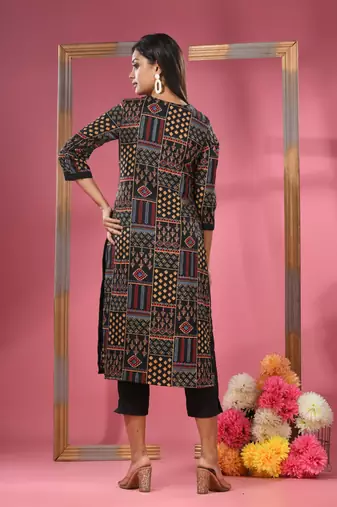 Black crepe printed kurta