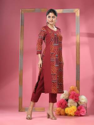 Maroon crepe printed kurta 3
