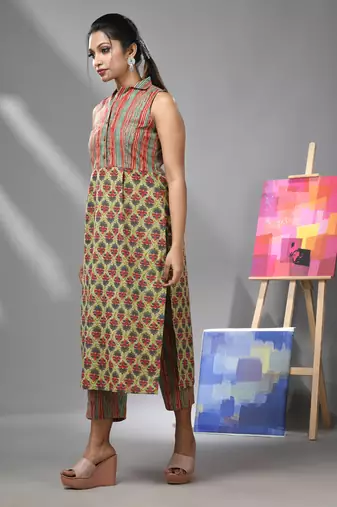Green cotton kurta with ethnic print & stripes