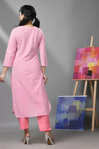 White & pink chevron printed kurta