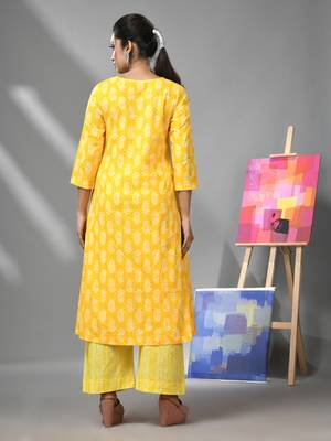 Yellow cotton kurta with ethnic prints 4