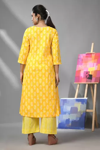 Yellow cotton kurta with ethnic prints