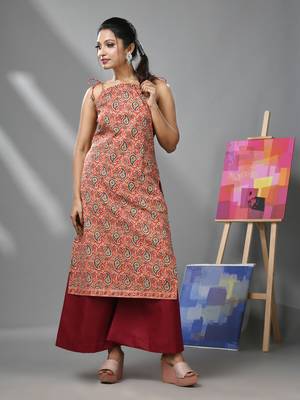 Red cotton paisley printed kurta with noodle straps 2